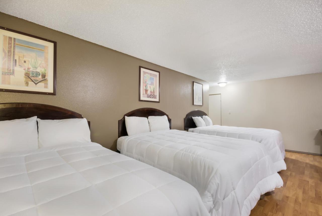 Americas Best Value Inn Woodward At 8Th St Exteriör bild