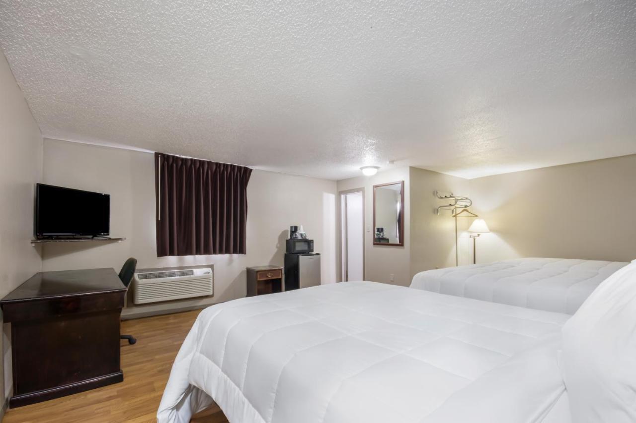 Americas Best Value Inn Woodward At 8Th St Exteriör bild